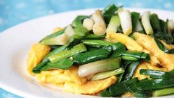 大蒜叶炒蛋