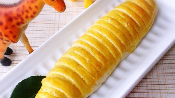 全麦毛毛虫豆沙面包