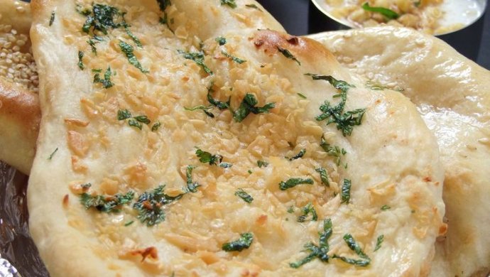 印巴美食 -- 烤箱版印度馕 （Naan）