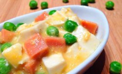 蛋黄豌豆烩豆腐