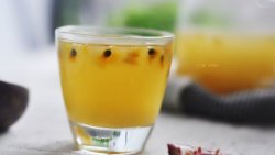 甜梨百香果汁——暖暖的果汁