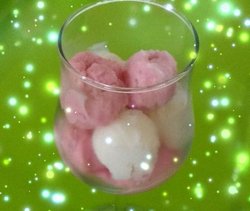 DIY哈根达斯冰激凌（草莓口味）