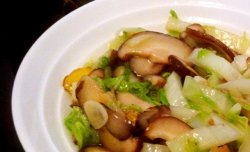 宝宝爱吃～香菇烩大白菜