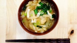 日本料理“味增汤”（味噌汁）