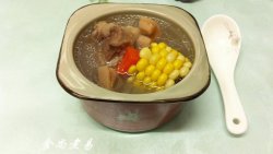 玉米莲藕筒骨汤