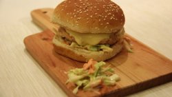 [汉堡实验室]鸡肉沙拉堡—Goodness Graciou