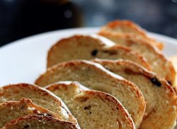 黑糖全麦葡萄干面包（少油版） --- 长帝行业首款3.5版