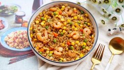 椰香虾仁炒饭