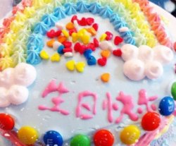 彩虹蛋糕，给孩子一个甜蜜的彩虹糖的梦