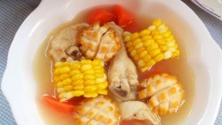玉米鲜鲍炖鸡汤------利仁电火锅试用菜谱