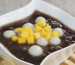 芒果圆子红豆沙