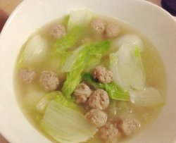 小肉丸白菜粉丝汤