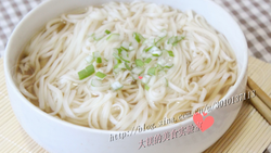 最美不过阳春面——朴素却又美味的一碗面