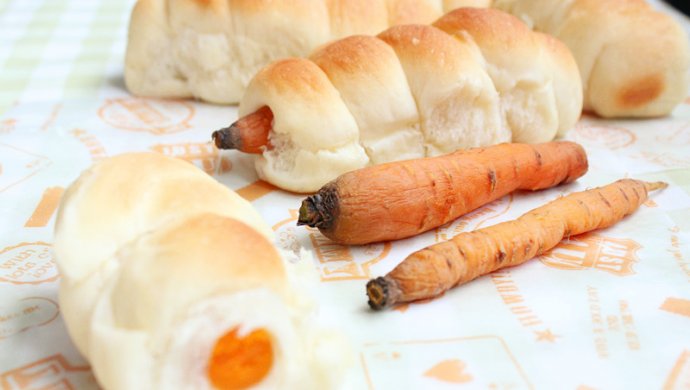 胡萝卜新吃法！胡萝卜面包卷