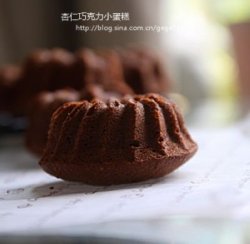 杏仁巧克力小蛋糕