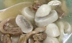 鸡肉蘑菇汤