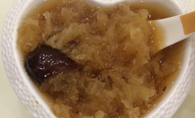 红枣银耳汤