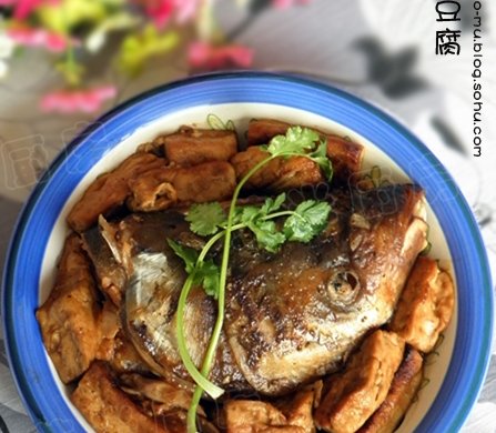 鱼头炖豆腐