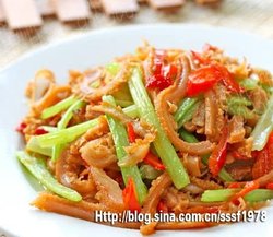 西芹烩牛肚