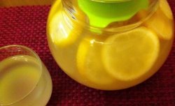 四季饮品-柠檬薏米水