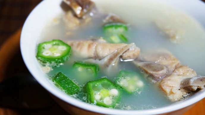 「迟の味」秋葵龙骨汤