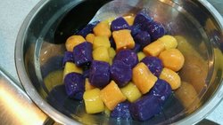 椰汁三色芋圆
