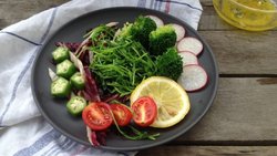 柠香鸡肉沙拉，低卡又悦颜，多吃0负担