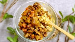 排骨咖喱饭