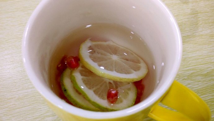 柠檬石榴蜜茶
