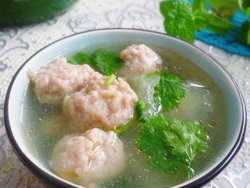 教你做——暖烘烘的冬瓜汆丸子