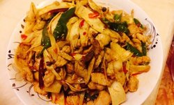 香辣高笋鸡丁