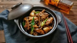 茶树菇焖鸡#金龙鱼外婆乡小榨菜籽油 外婆的时光机