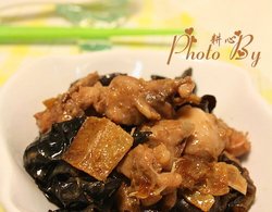 大地鱼干炒鸡腿肉