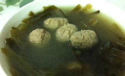清清爽爽海带肉丸汤