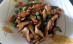 降压食谱6—豌豆炒香菇！