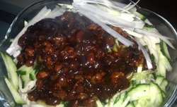 肉酱炸酱面
