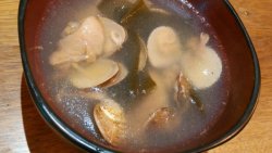 姜味蛤蜊鸡汤