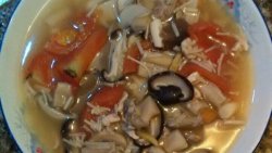 西红柿杂菌瘦肉汤