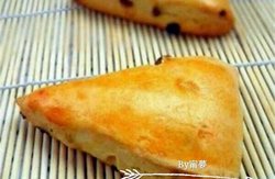 炼乳葡萄干司康