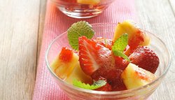 【解腻草莓菠萝】——最佳开胃水果冷盘