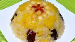 香甜的菠萝糯米饭