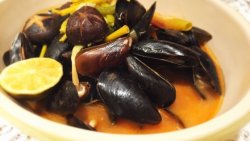 冬阴淡菜（Mussels）汤