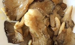 橄榄油煎平菇