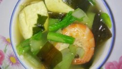 海带豆腐蔬菜汤