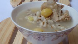 白果薏米骨头汤