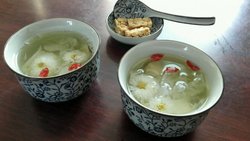 清热养肝去火菊花莲子羹