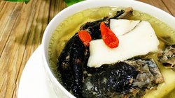 【私房乌鸡炖老椰】