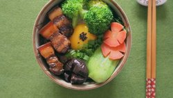 台式卤肉饭