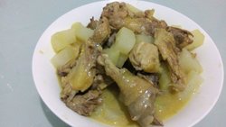 土豆炖鸡块