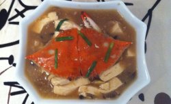 梭子蟹炖豆腐